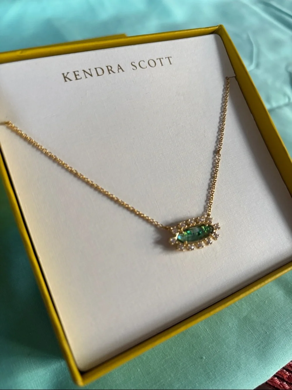 Kendra Scott Necklace New in Box Gold and Green Kyocera/CZ stones